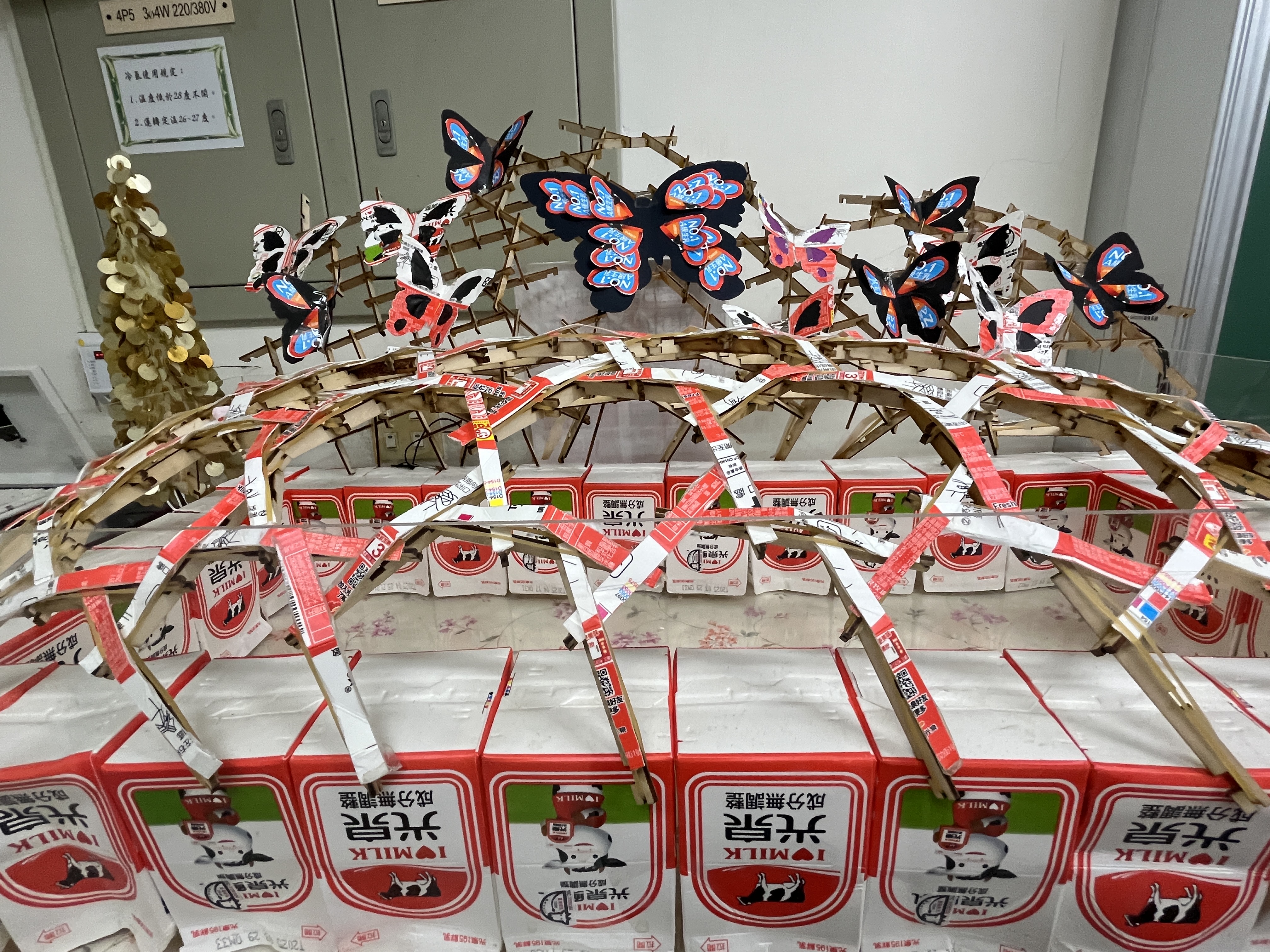 民族國小6年三班(銅獎)02